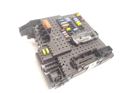 Used Fuse box Fuse box 9525328 9525328