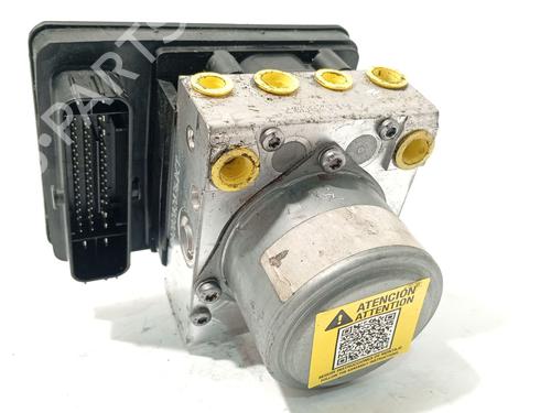 Used ABS pump MERCEDES-BENZ E-CLASS (W213) E 220 d (213.004) (194 hp) 31060044