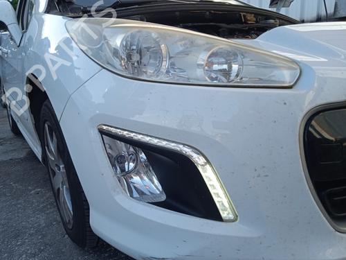 Fuse box PEUGEOT 308 I (4A_, 4C_) 1.6 HDi | BP29073322E1