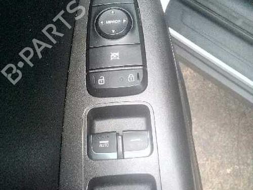 Fuse box KIA SPORTAGE IV (QL, QLE) 1.7 CRDi | BP2220853E1 
