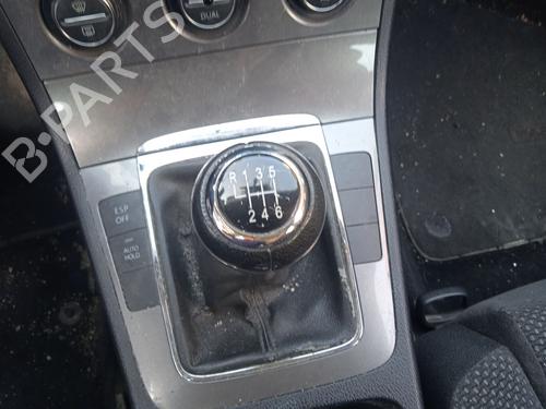 Right headlight VW PASSAT B6 Variant (3C5) 2.0 TDI 16V | BP28153166C29