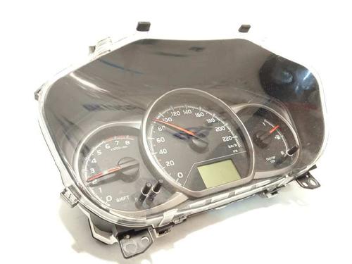 Used Instrument cluster TOYOTA YARIS (_P13_) [2010-2020]  11806183