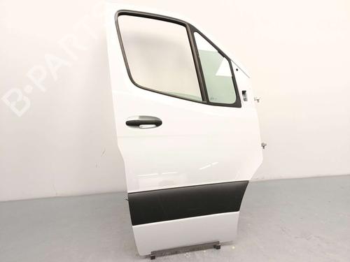 Used Right front door Right front door MERCEDES-BENZ SPRINTER 4-t Van (B907, B910) 419 CDI RWD (907.643, 907.645, 907.647) (190 hp) 40009966 40009966