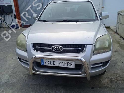 Left headlight KIA SPORTAGE II (JE_, KM_) 2.0 i 16V | BP16767154C28