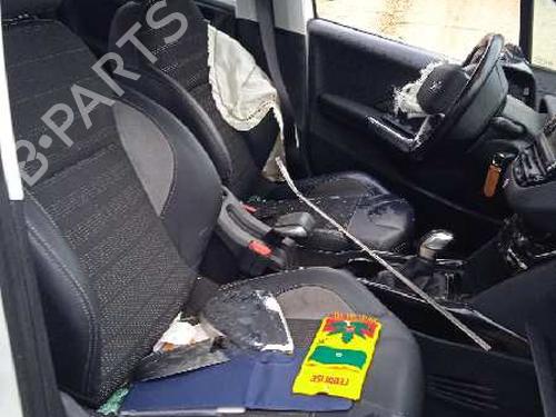 Fuse box PEUGEOT 2008 I (CU_) 1.6 BlueHDi 100 | BP16013932E1 