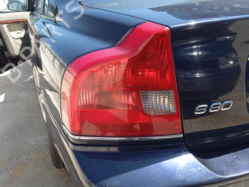 Left headlight VOLVO S80 I (184) D5 | BP28291640C28