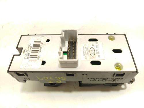 Left front window switch HYUNDAI i40 I (VF) 1.7 CRDI | BP29309272I27 - Image 3