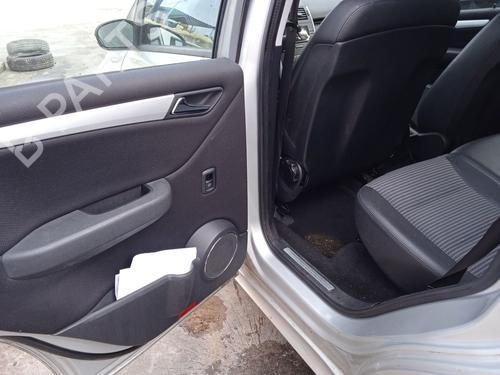 Radiator fan MERCEDES-BENZ A-CLASS (W169) A 180 CDI (169.007, 169.307) | BP22760901M35 