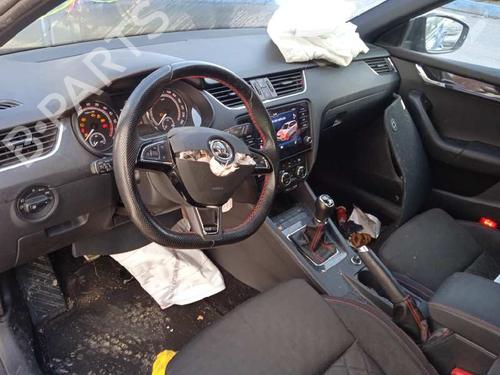 Spjældhus SKODA OCTAVIA III Combi (5E5, 5E6) 2.0 TDI RS | BP17982971M82 