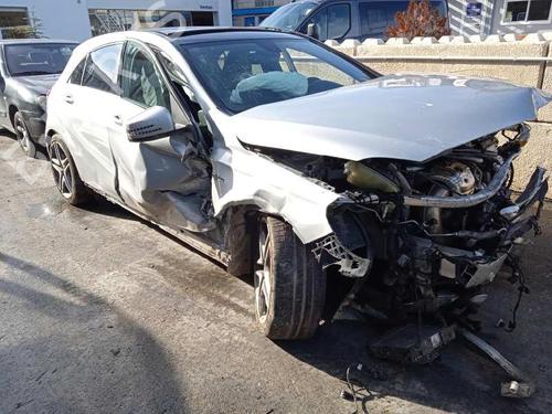 MERCEDES-BENZ A-CLASS (W176)    828101