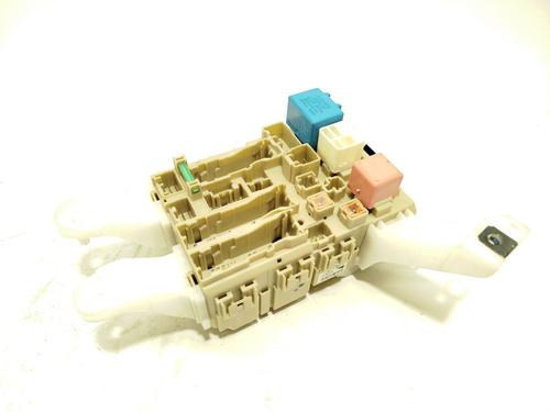 fuse-box-toyota-verso-_r2_-2009-2010-2011-2012-2013-2014-2015-2016-2017-2018-32860512 main image