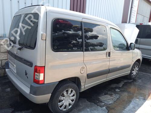 Left headlight CITROËN BERLINGO / BERLINGO FIRST MPV (MF_, GJK_, GFK_) 2.0 HDI 90 (MFRHY) | BP28124468C28 