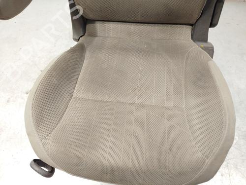 Left front seat PEUGEOT PARTNER Tepee 1.6 HDi 75 (16V) | BP26384420C15