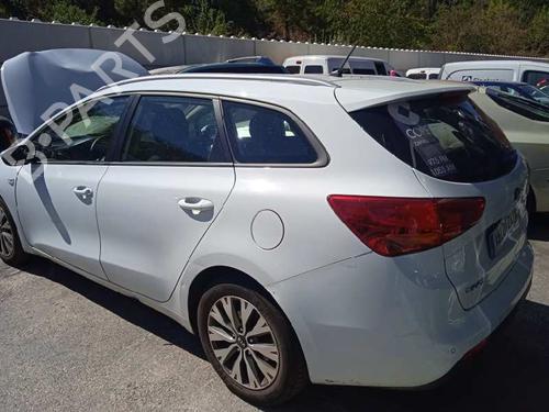 Left front driveshaft KIA CEE'D Sportswagon (JD) 1.6 CRDi 136 | BP15588228M38 