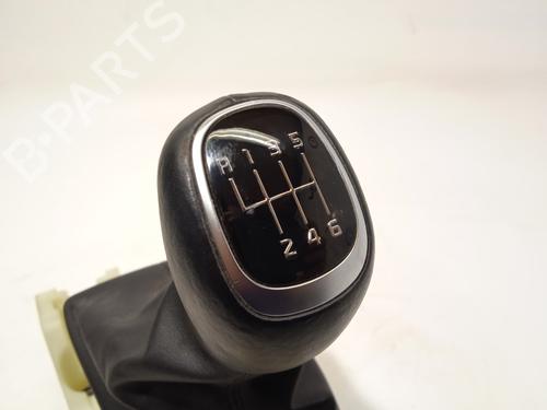 Gear lever KIA SPORTAGE IV (QL, QLE)  | BP26232200M90