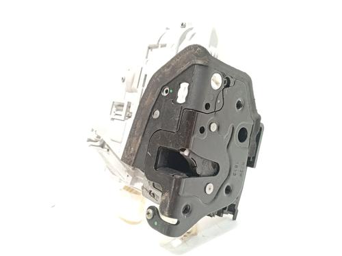 front-right-lock-vw-passat-b7-variant-365-2010-2011-2012-2013-2014-2015-30537852 main image