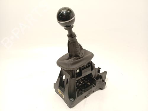 Used Gear lever Gear lever FIAT 500X (334_) 1.0 (334.AXN1B) (120 hp) 34234664 34234664