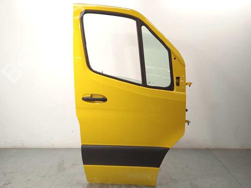 Used Right front door MERCEDES-BENZ SPRINTER 4-t Van (B907, B910) 419 CDI RWD (907.643, 907.645, 907.647) (190 hp) 26207747