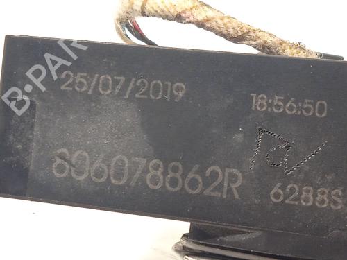 Front left exterior door handle RENAULT MEGANE IV Hatchback (B9A/M/N_) 1.5 Blue dCi 115 (B9A6) | BP28724541C128