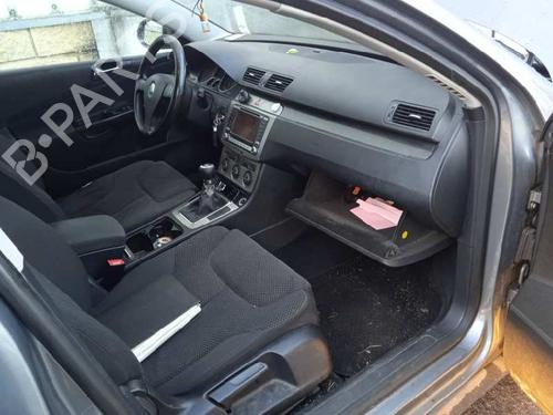 Electronic module VW PASSAT B6 Variant (3C5) 2.0 TDI 16V | BP9660113M83 