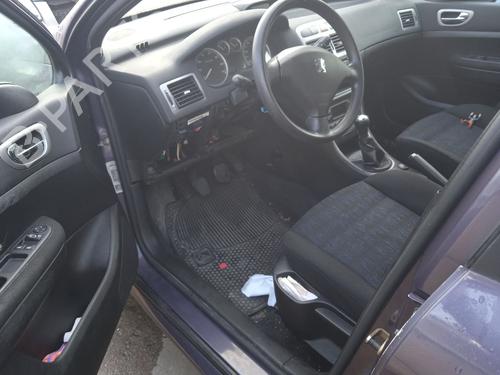 Left headlight PEUGEOT 307 (3A/C) 1.6 16V | BP20126177C28