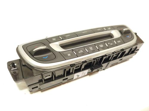 climate-control-renault-megane-iii-hatchback-bz01_-b3_-2008-30616512 main image