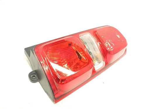 right-taillight-toyota-proace-van-mdz_-2016-39511918 main image
