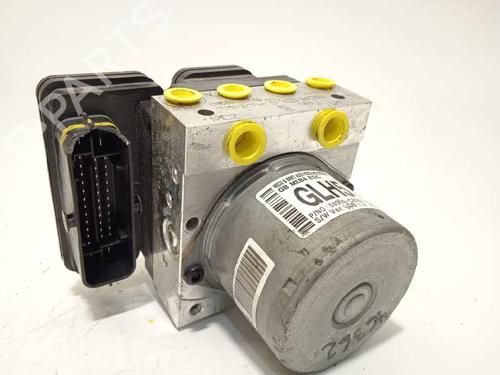 Used ABS pump HYUNDAI i20 I (PB, PBT) [2008-2015]  13053766