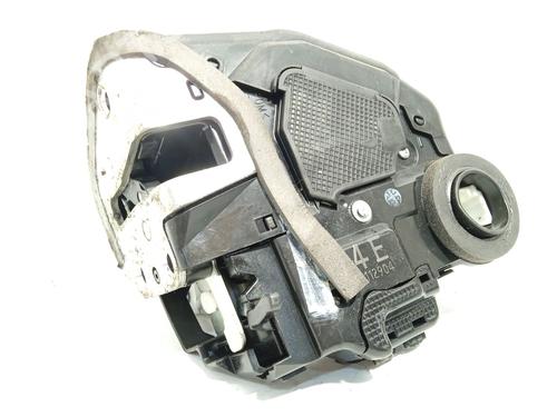 rear-left-lock-lexus-ct-zwa10_-2010-25995856 main image