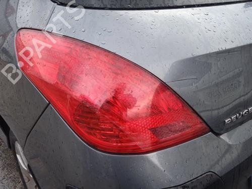 Fuse box PEUGEOT 308 I (4A_, 4C_) 1.6 HDi | BP31382917E1 