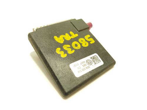 antennabase-vw-t-cross-c11-d31-2018-34124033 main image