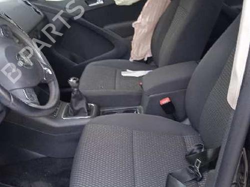 Rear right window mechanism VW TIGUAN (5N_) 2.0 TDI | BP15845490C25 