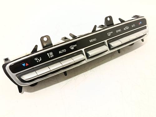 Used Climate control Climate control 37418140 37418140