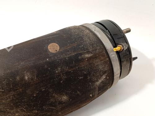 Dämpfer vorne rechts LAND ROVER RANGE ROVER III (L322) 3.0 D 4x4 | BP30833068M17