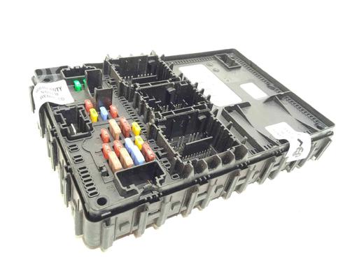 Used Fuse box Fuse box 17678617 17678617
