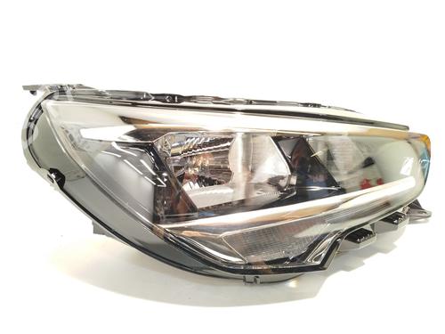 Used Right headlight OPEL CORSA F (P2JO) 1.2 (68) (101 hp) 29175255