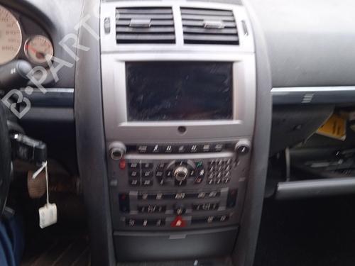 Right headlight PEUGEOT 407 SW (6E_, 6D_) 2.0 HDi 135 | BP31061038C29