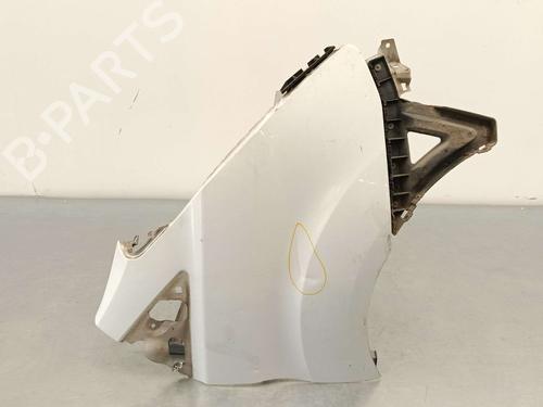 Used Right front fenders Right front fenders 38331770 38331770