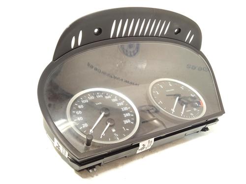 Used Instrument cluster BMW 5 (E60) 530 i (231 hp) 18944983