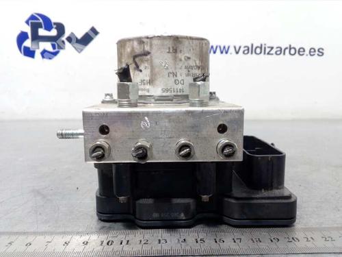 Used ABS pump RENAULT KADJAR (HA_, HL_) 1.2 TCe 130 (HLMR) (130 hp) 4026854