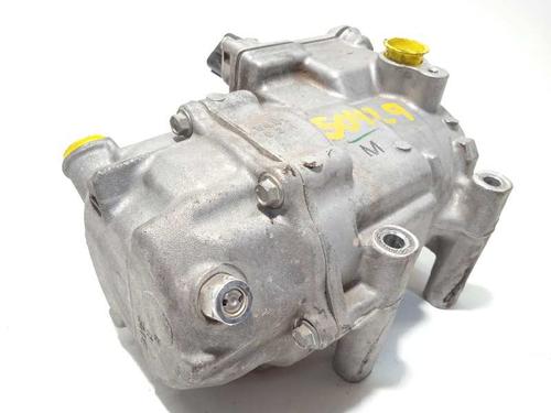 Used AC compressor AC compressor TOYOTA YARIS (_P13_) 1.5 Hybrid (NHP130_, NHP130) (101 hp) 13101817 13101817
