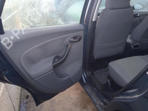 Left headlight SEAT ALTEA (5P1) 2.0 TDI 16V | BP31638926C28 