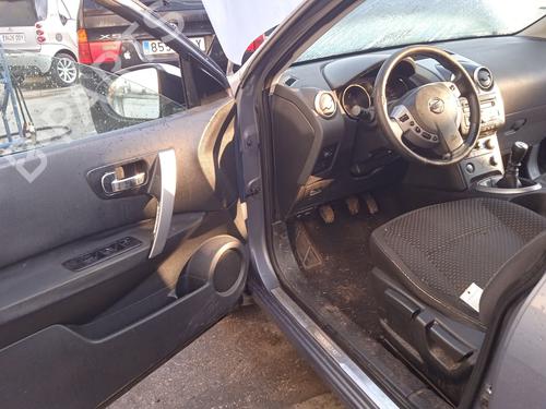 Left headlight NISSAN QASHQAI I (J10, NJ10) 2.0 dCi | BP28113597C28 