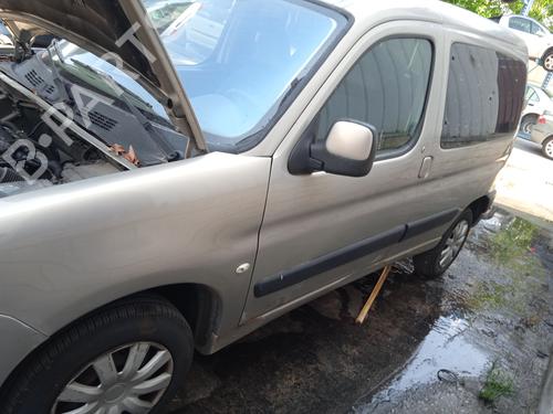 Left taillight CITROËN BERLINGO / BERLINGO FIRST MPV (MF_, GJK_, GFK_) 2.0 HDI 90 (MFRHY) | BP28124470C34 