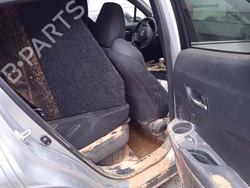 Left tailgate light TOYOTA C-HR (_X1_) 1.8 Hybrid (ZYX10_, ZYX11_, ZYX10R, ZYX11R) | BP24538062C79