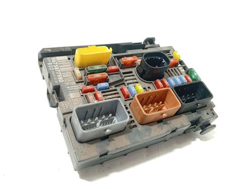Used Fuse box CITROËN C4 Picasso I MPV (UD_) 1.6 HDi 110 (112 hp) 32516569