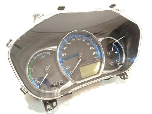 Used Instrument cluster TOYOTA YARIS (_P13_) 1.5 Hybrid (NHP130_, NHP130) (101 hp) 13108436
