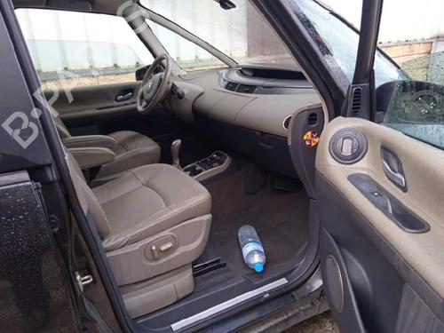 Front bumper RENAULT ESPACE IV (JK0/1_) 3.0 dCi (JK0J, JK0V) | BP16291306C7