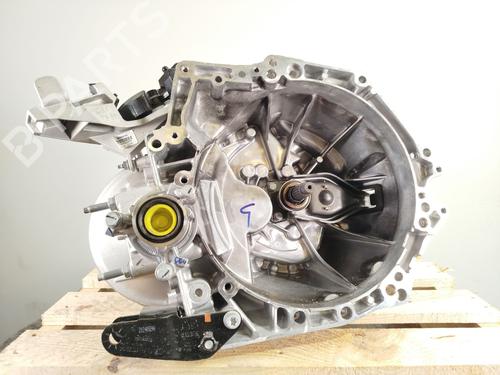 Used Gearbox Gearbox PEUGEOT 2008 II (UD_, US_, UY_, UJ_, UR_, UC_) 1.2 PureTech 100 (USHNK) (101 hp) 33824945 33824945