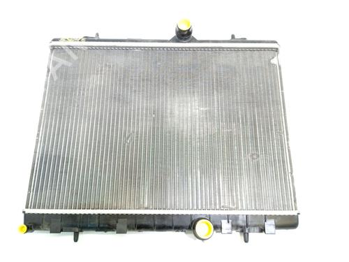 Used Water radiator Water radiator 19256486 19256486